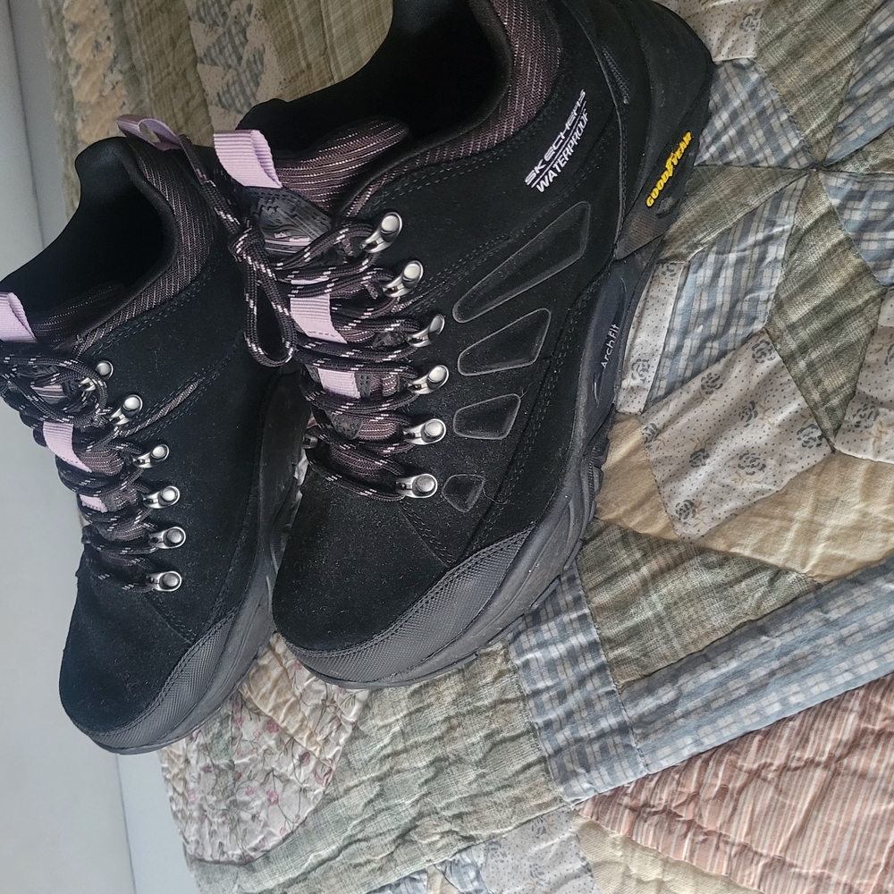 Waterproof Black Hiking Boots